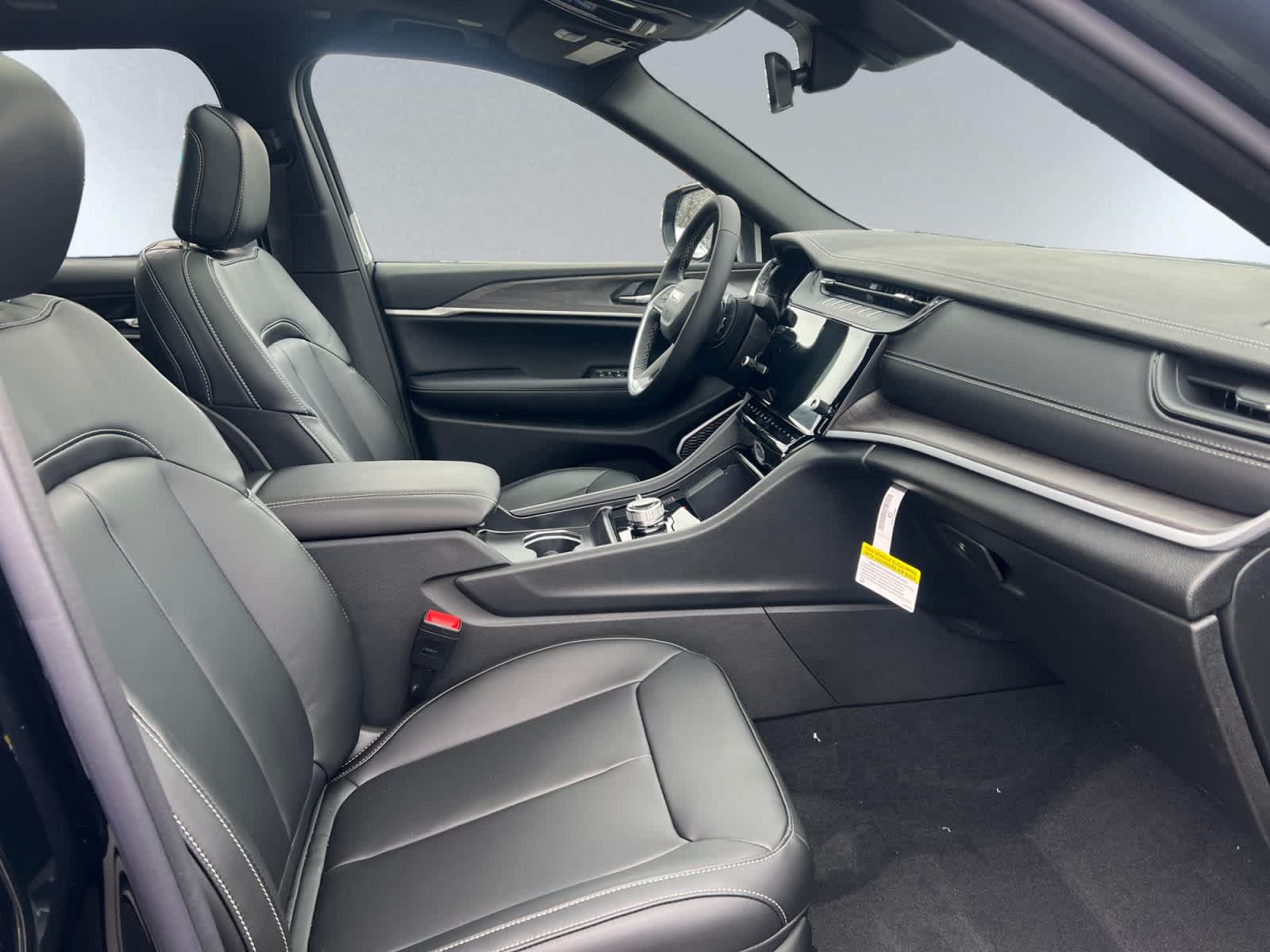 new 2026 Jeep Grand Cherokee car, priced at $49,750