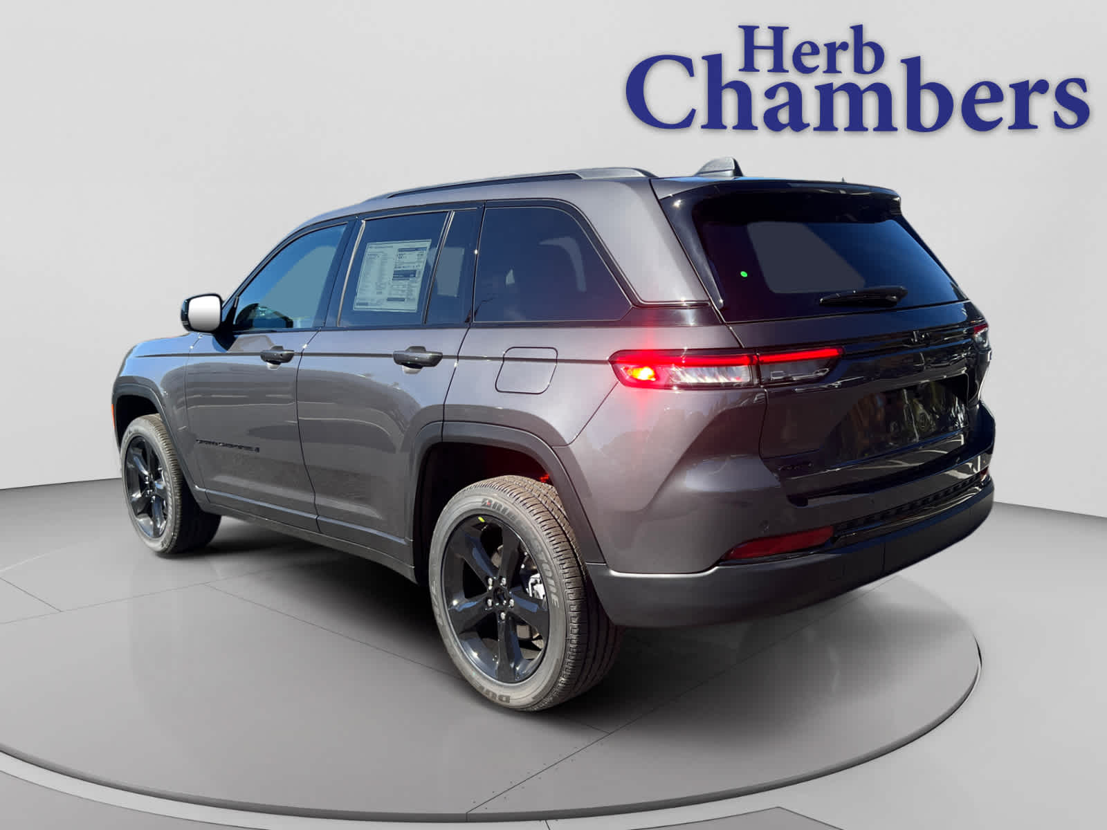 new 2025 Jeep Grand Cherokee car, priced at $45,770