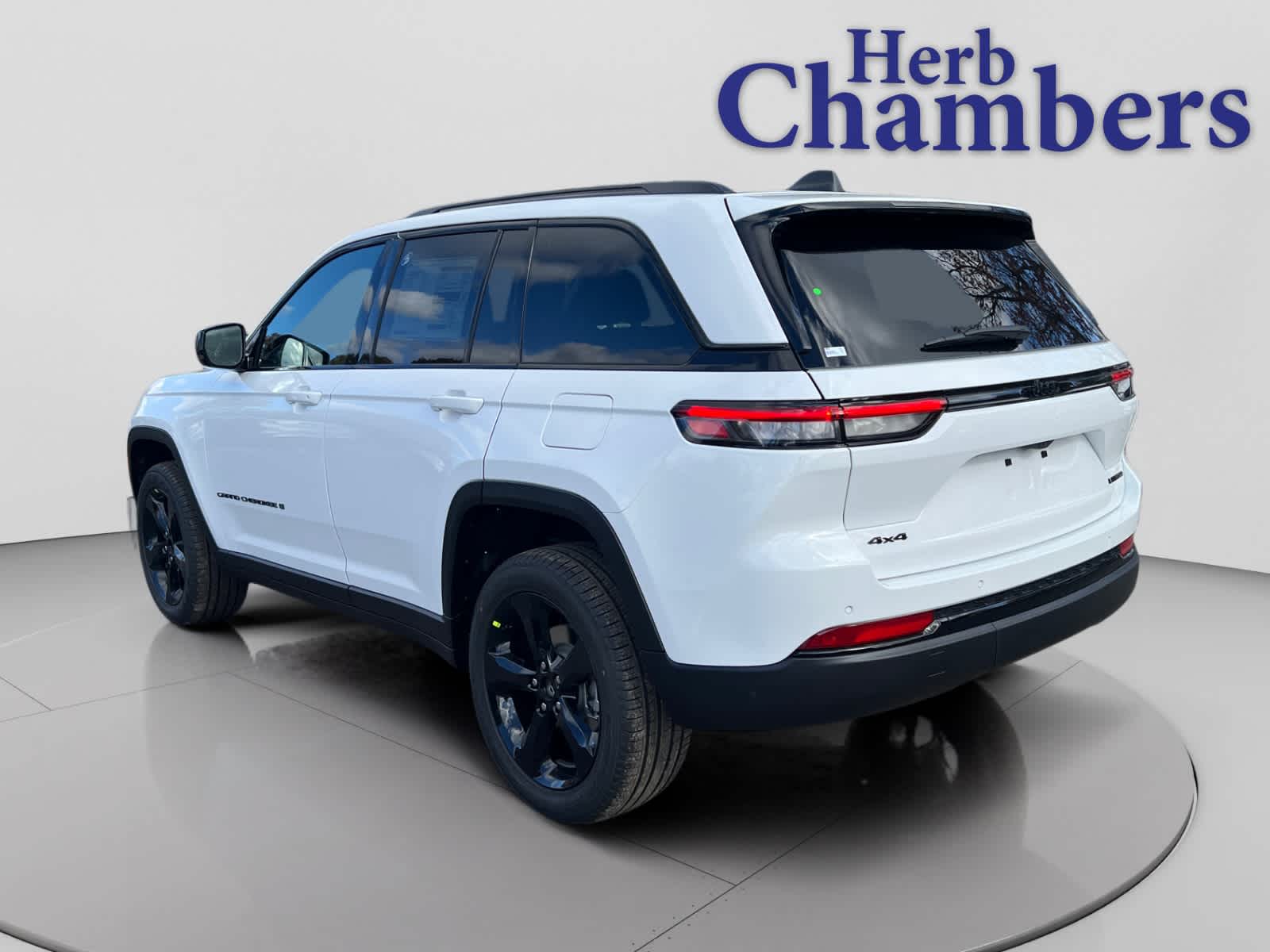 new 2025 Jeep Grand Cherokee car, priced at $49,340