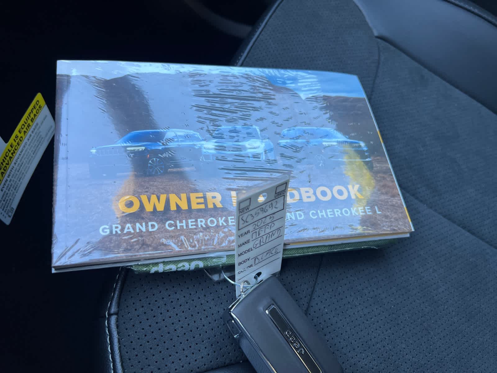 new 2025 Jeep Grand Cherokee car, priced at $45,770