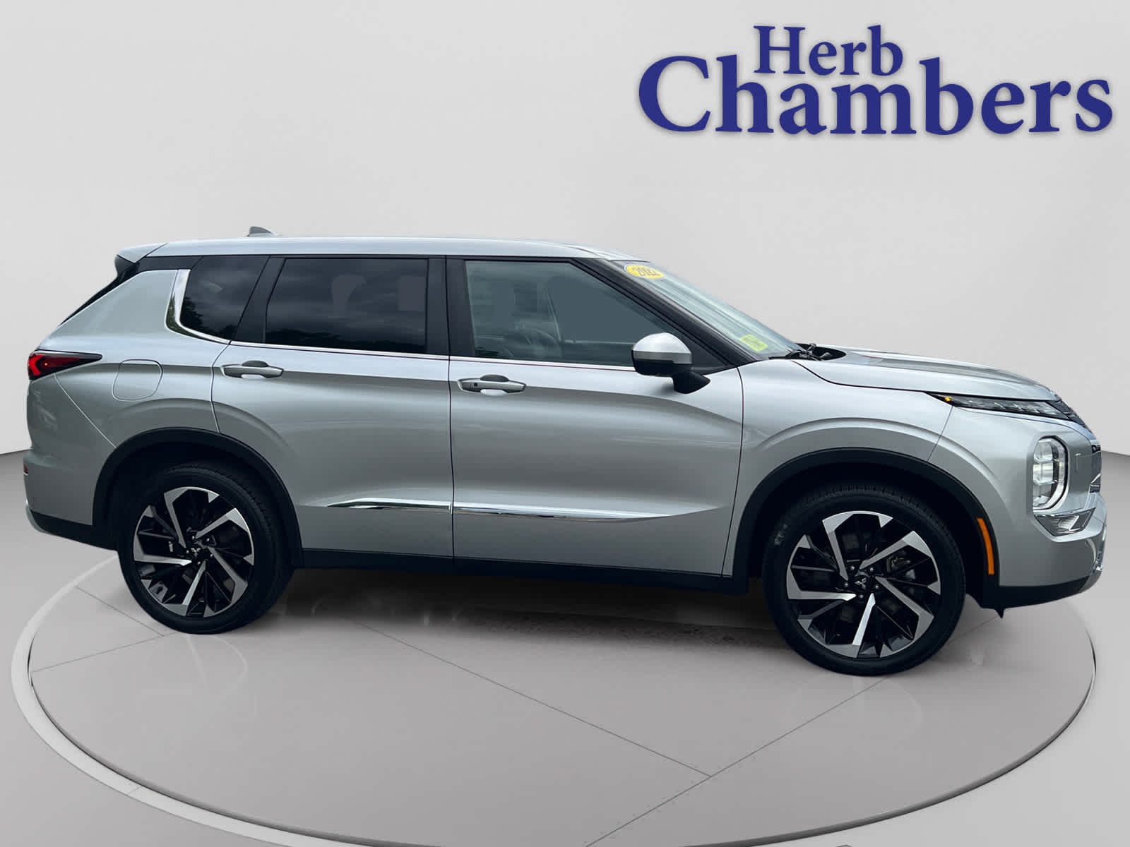 used 2022 Mitsubishi Outlander car, priced at $23,497