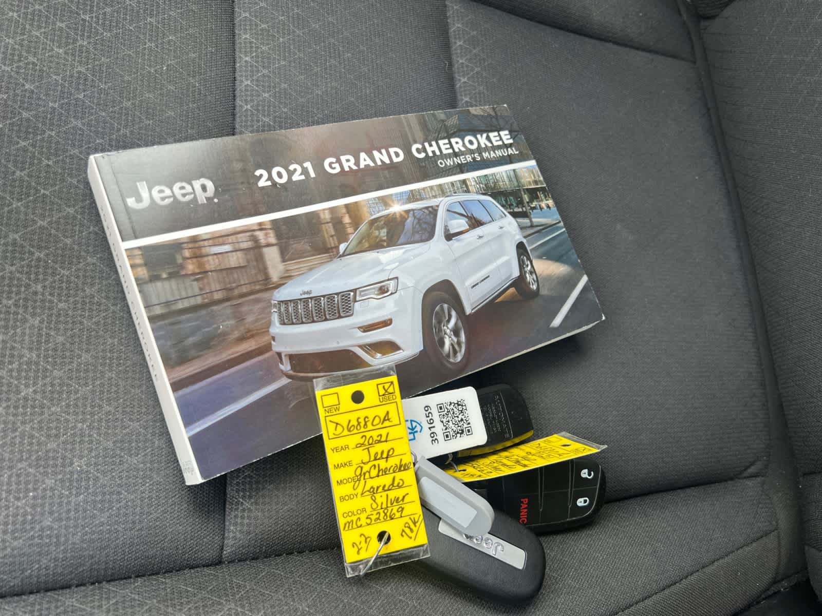 used 2021 Jeep Grand Cherokee car, priced at $18,997