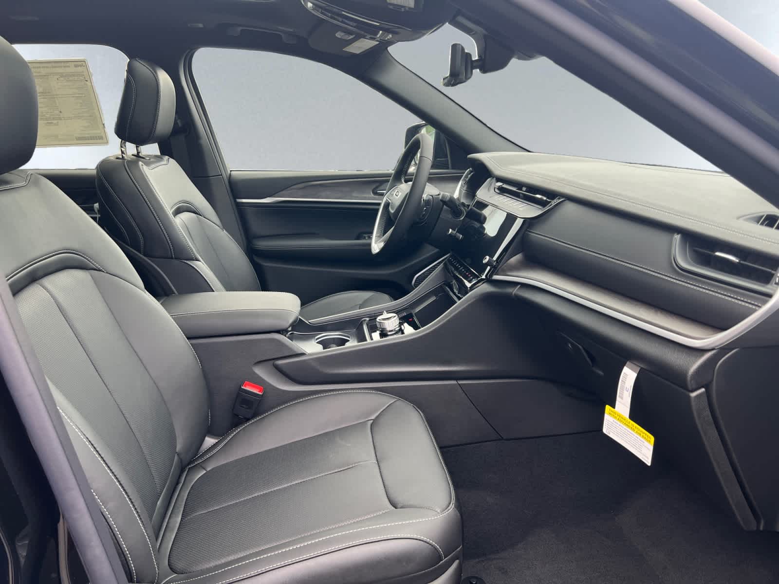 new 2026 Jeep Grand Cherokee car, priced at $53,780