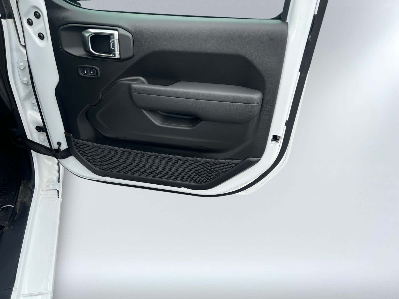 new 2025 Jeep Gladiator car, priced at $73,900