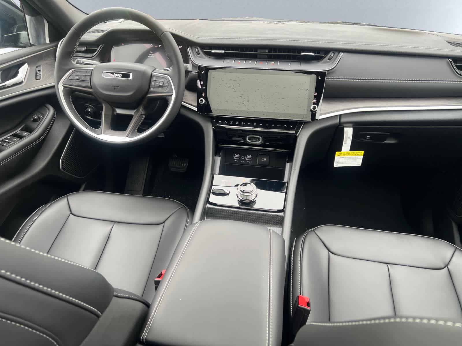 new 2026 Jeep Grand Cherokee car, priced at $49,750