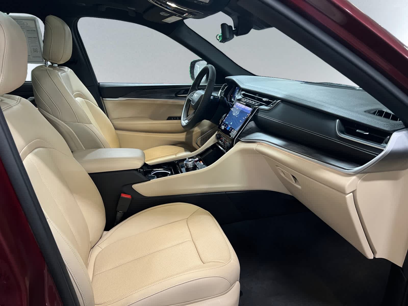 used 2023 Jeep Grand Cherokee car, priced at $36,897