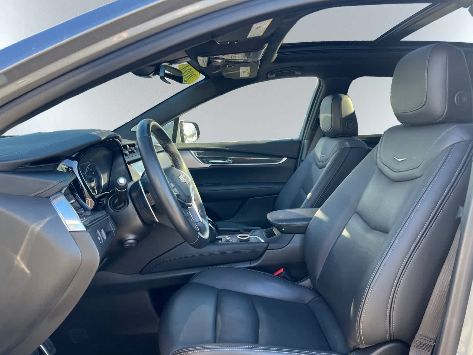 used 2024 Cadillac XT5 car, priced at $41,897