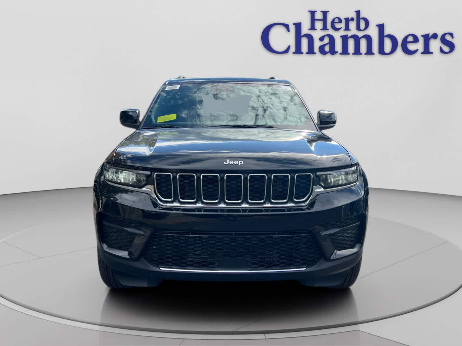 new 2025 Jeep Grand Cherokee car, priced at $38,775