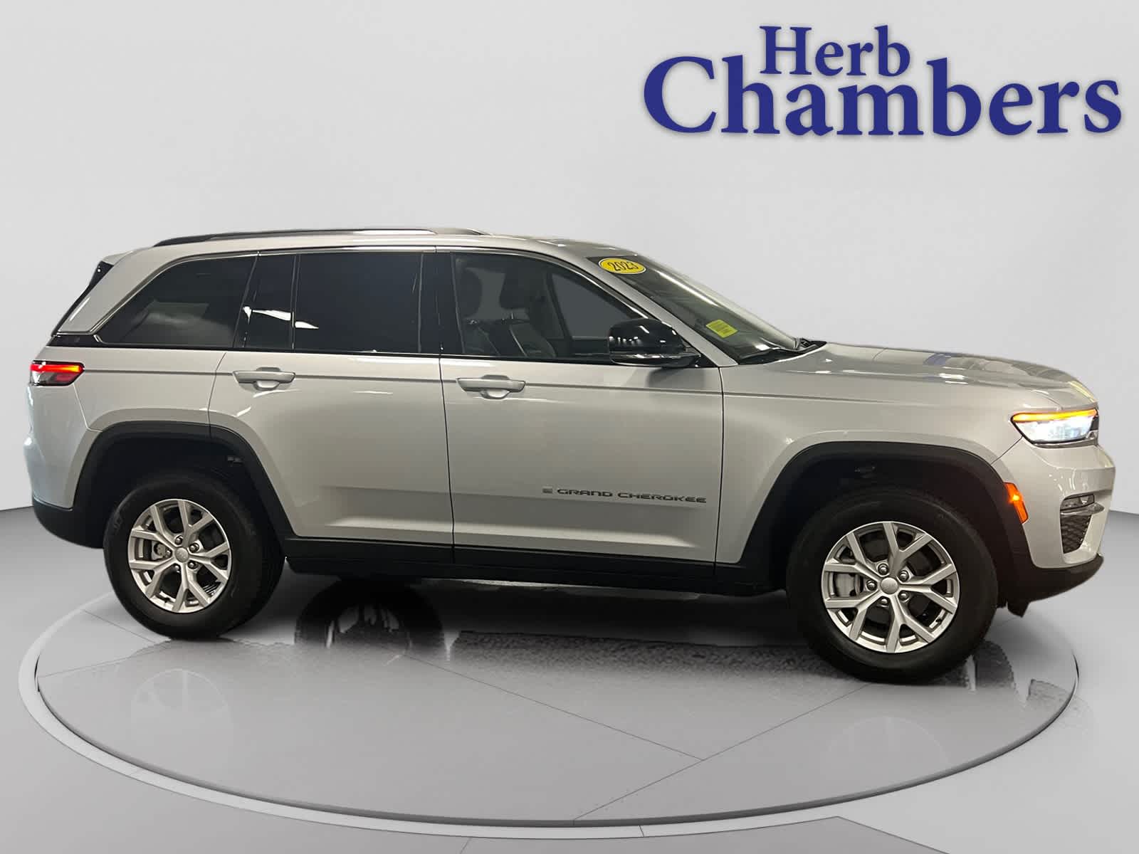 used 2023 Jeep Grand Cherokee car, priced at $32,197