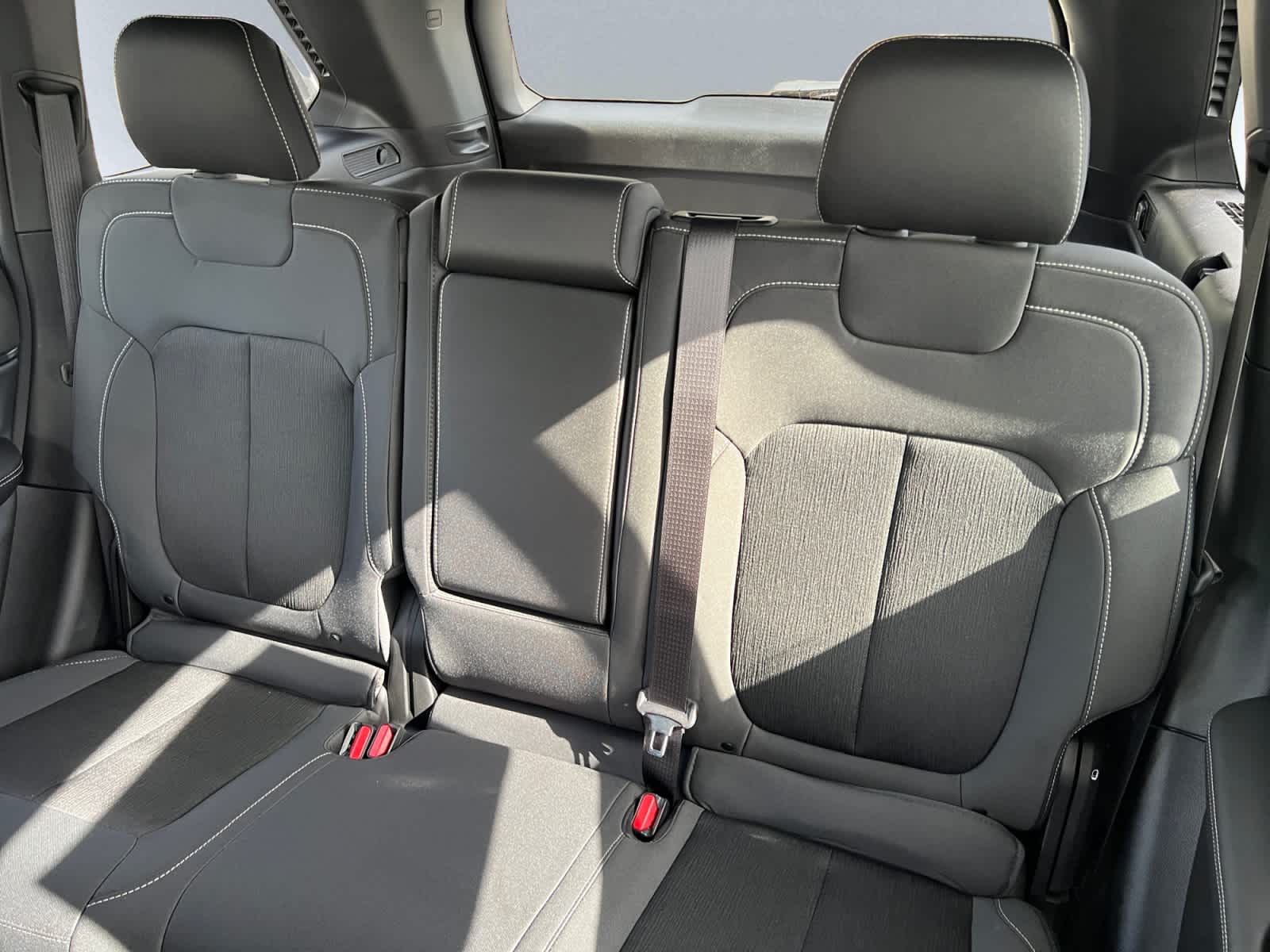 new 2025 Jeep Grand Cherokee car, priced at $38,775