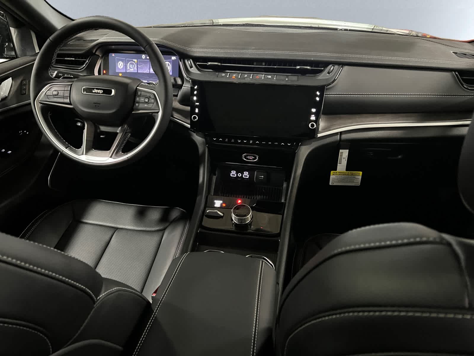 new 2026 Jeep Grand Cherokee car, priced at $52,805