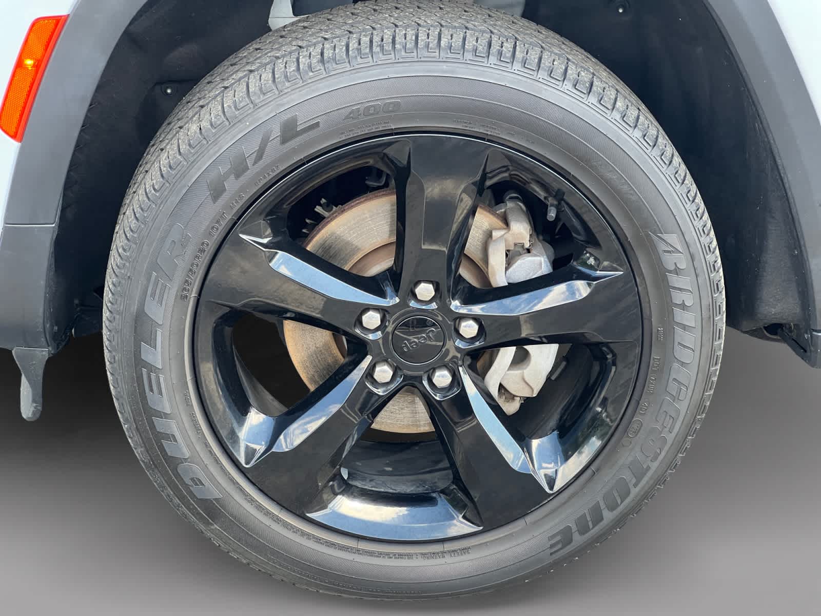 used 2023 Jeep Grand Cherokee car, priced at $34,297
