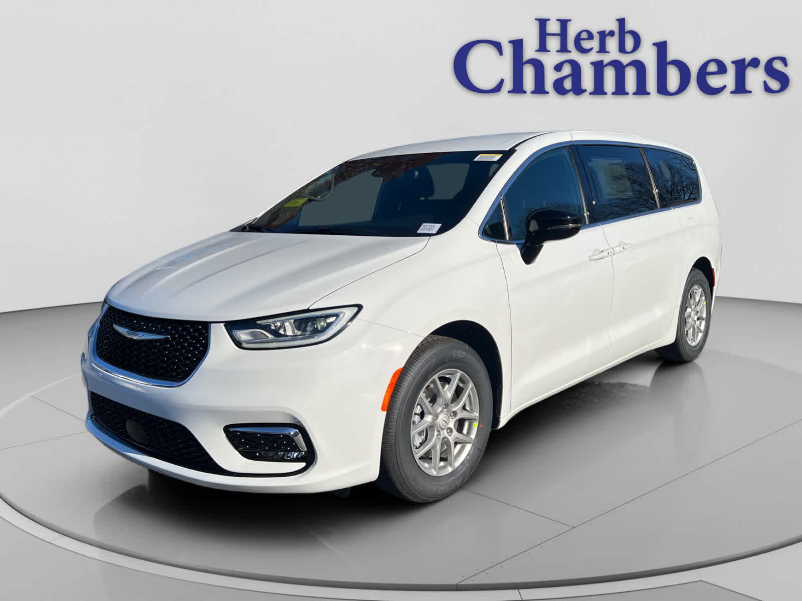 new 2026 Chrysler Pacifica car, priced at $46,335