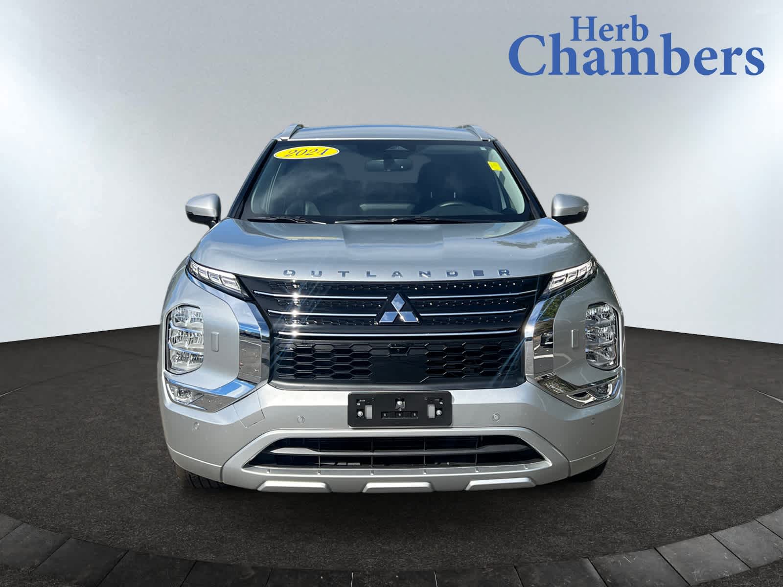 2024 Mitsubishi Outlander PHEV SEL photo 2
