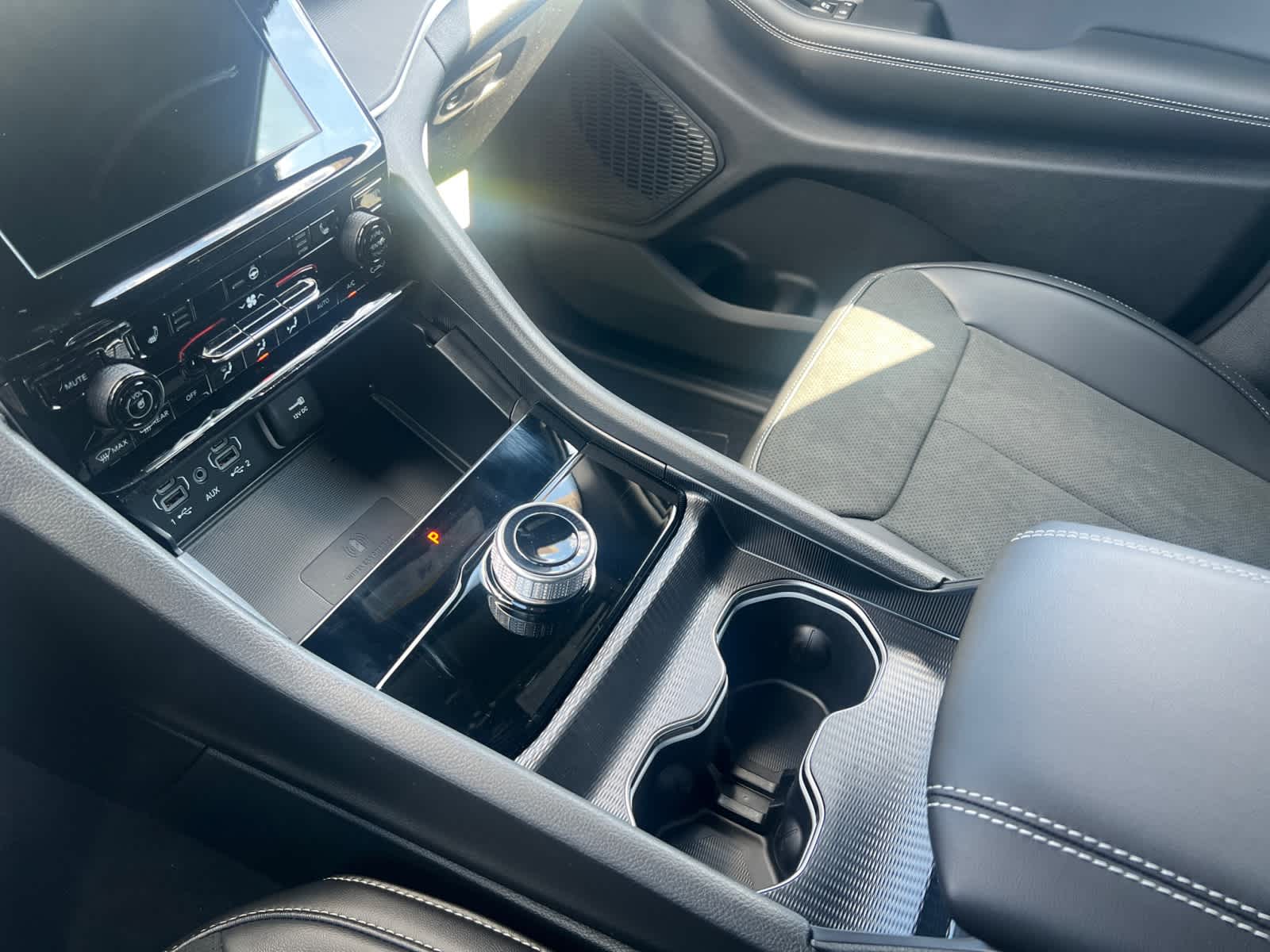 new 2025 Jeep Grand Cherokee car, priced at $45,175