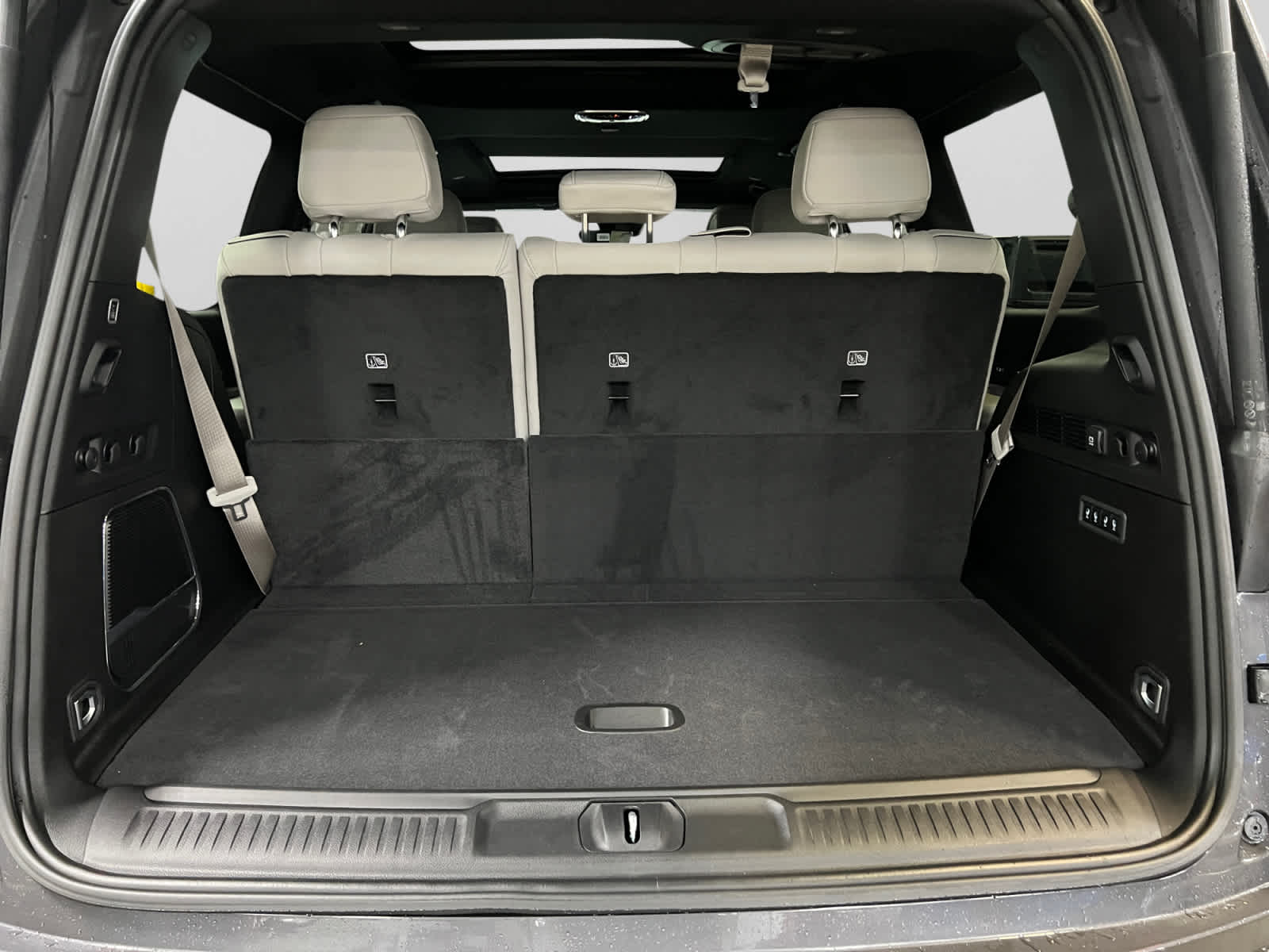 new 2026 Jeep Grand Wagoneer car, priced at $82,880