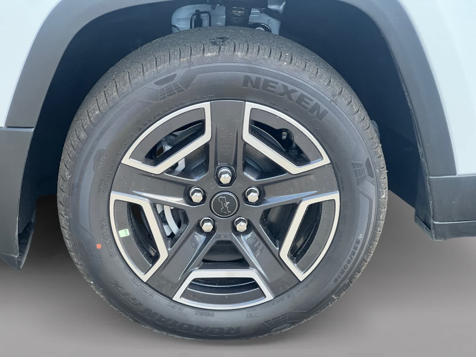 new 2026 Jeep Cherokee car, priced at $42,220