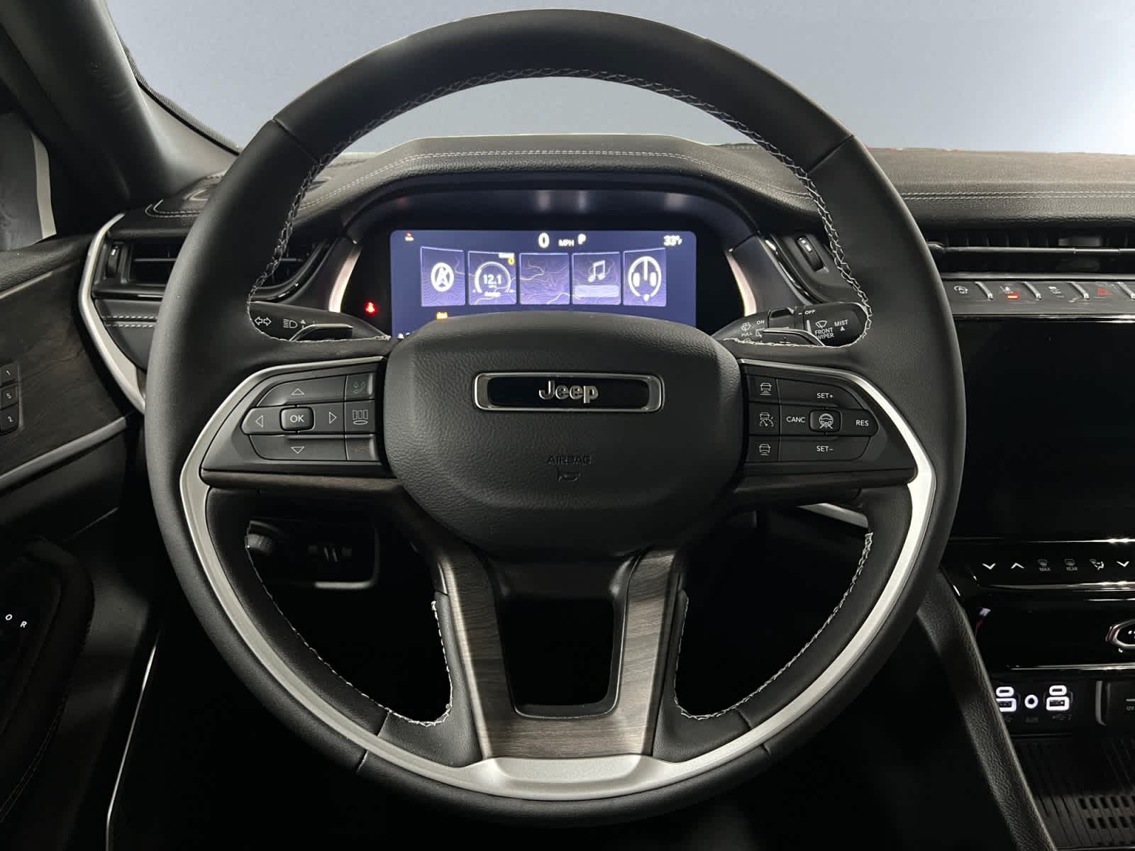 new 2026 Jeep Grand Cherokee car, priced at $52,805