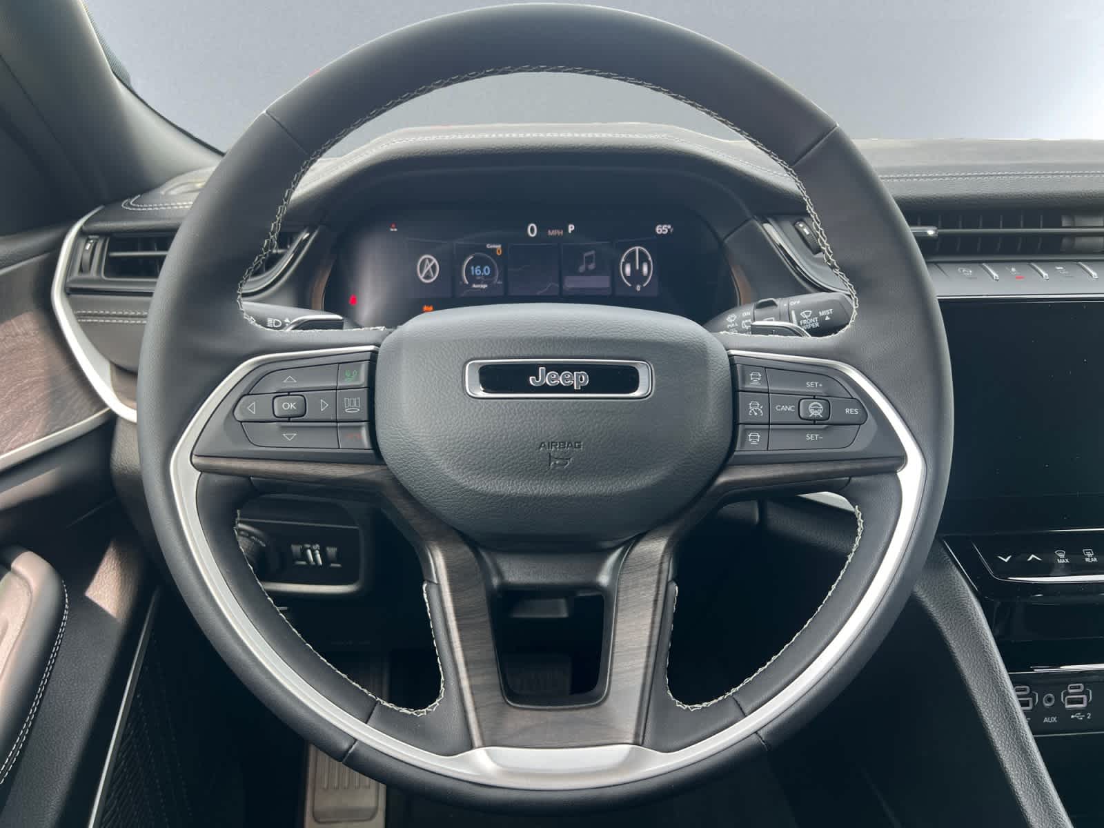 new 2026 Jeep Grand Cherokee car, priced at $53,225
