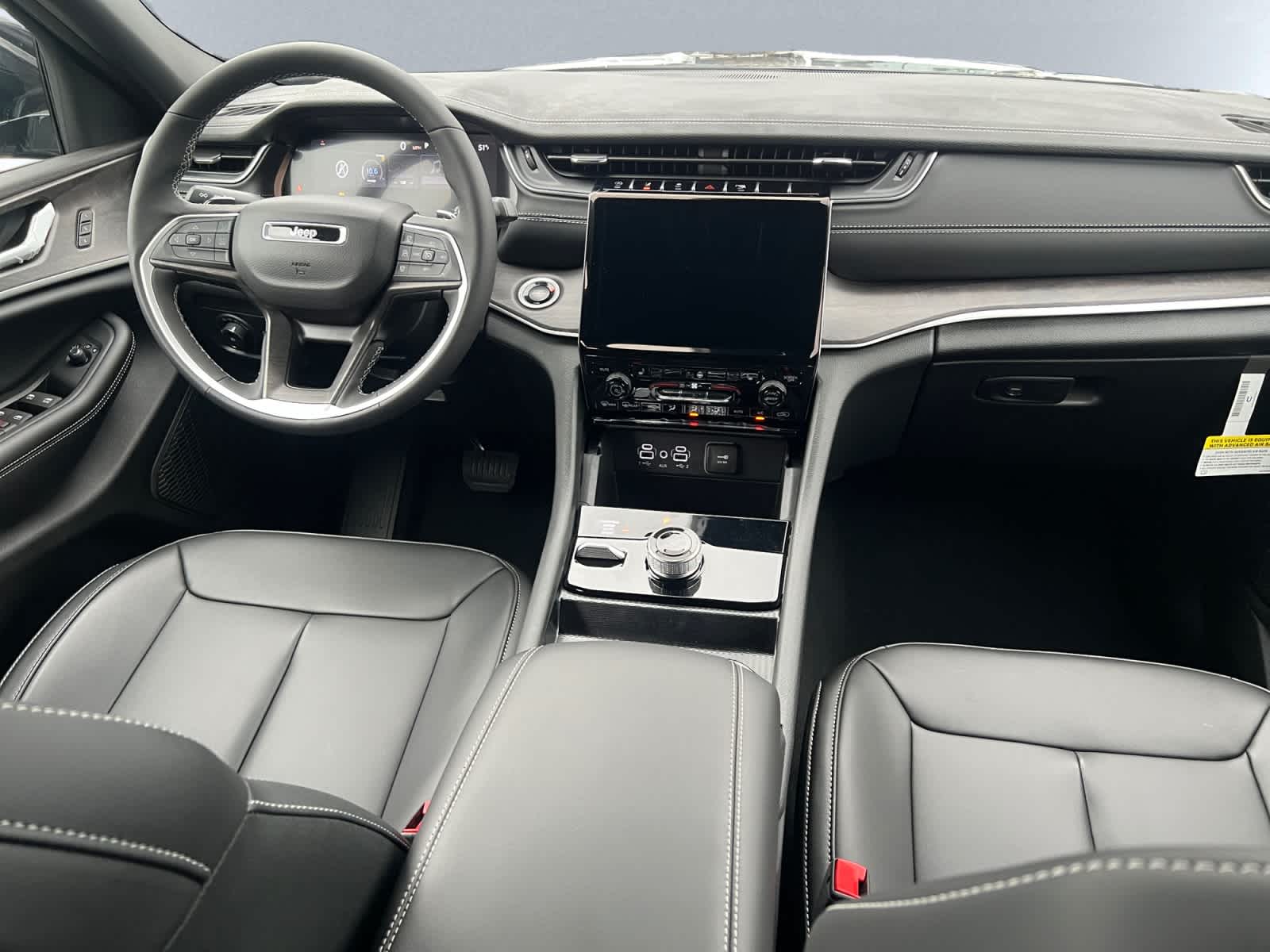 new 2025 Jeep Grand Cherokee car, priced at $47,405