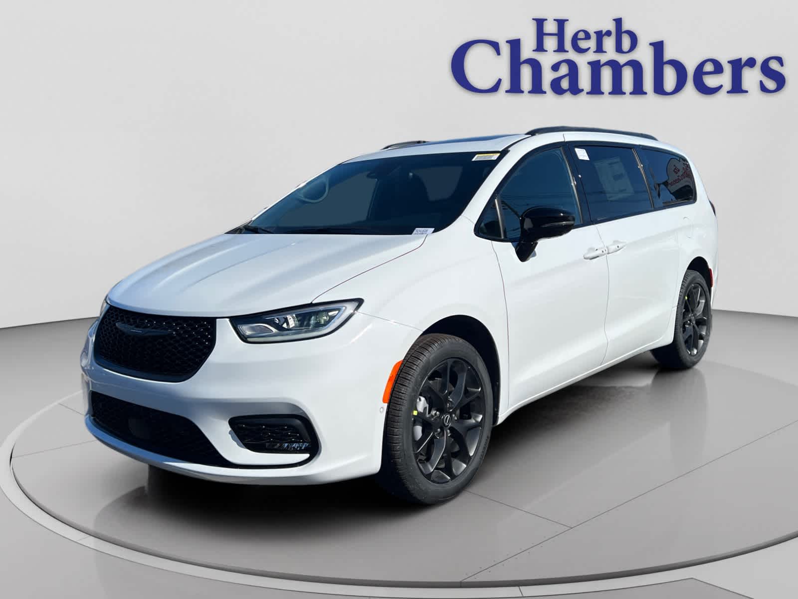 new 2026 Chrysler Pacifica car, priced at $61,785