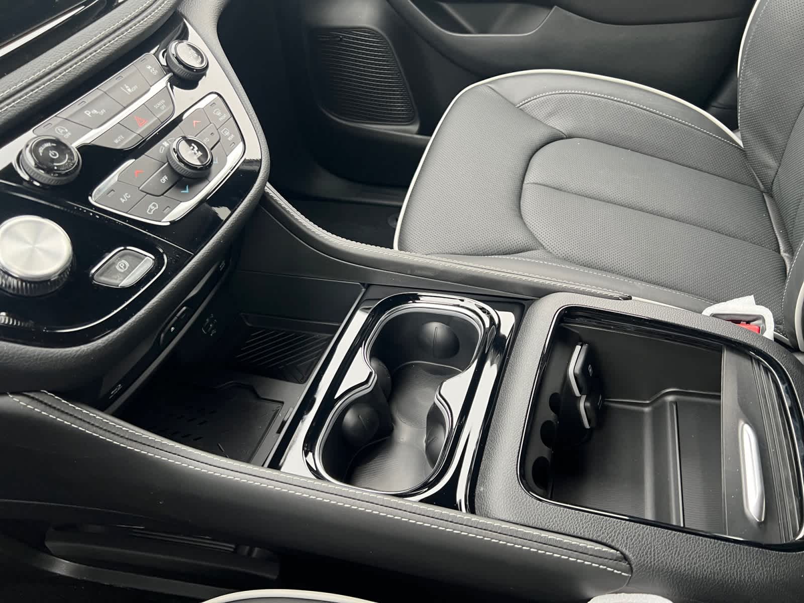 new 2026 Chrysler Pacifica car, priced at $61,285