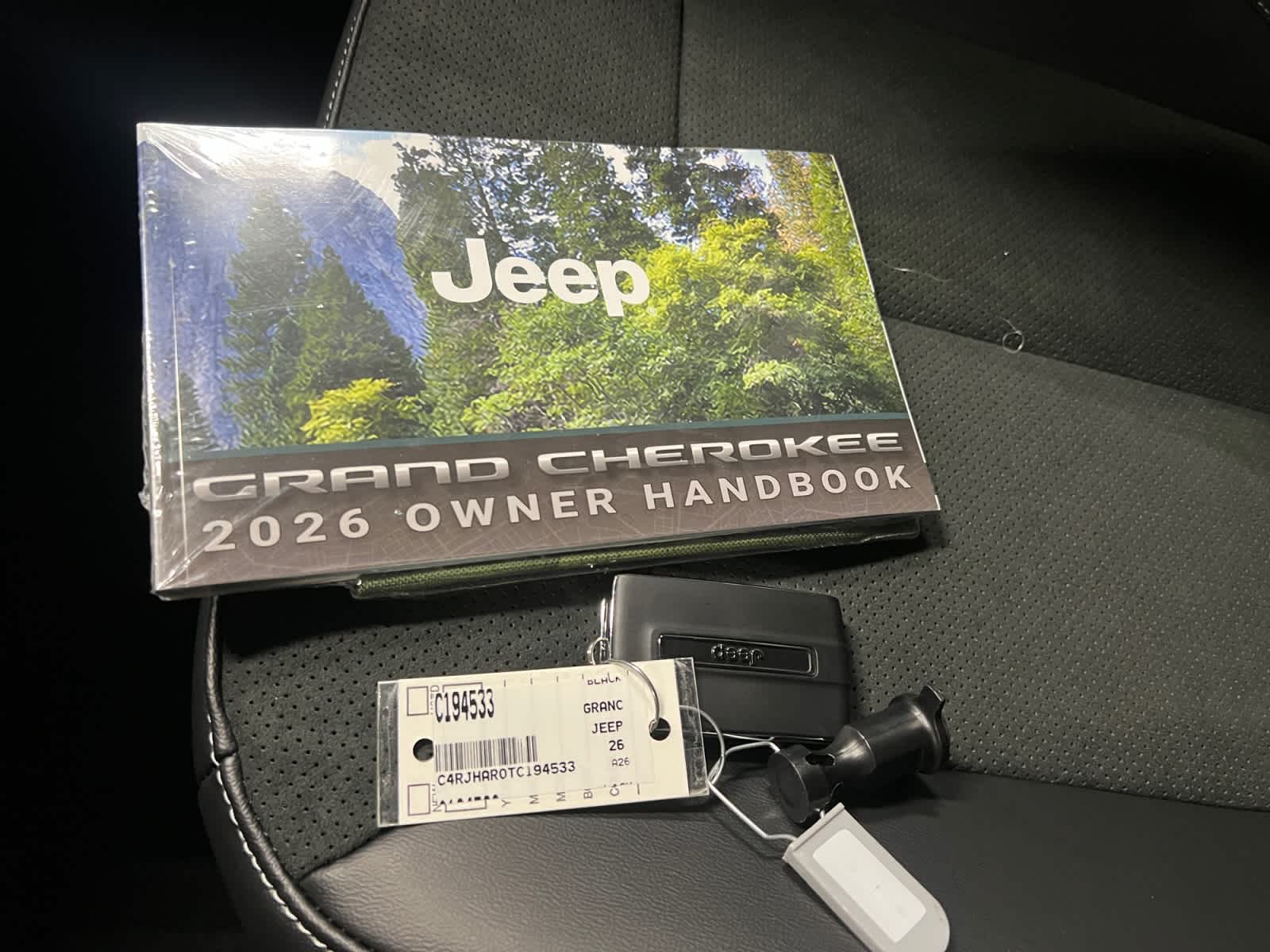 new 2026 Jeep Grand Cherokee car, priced at $48,750