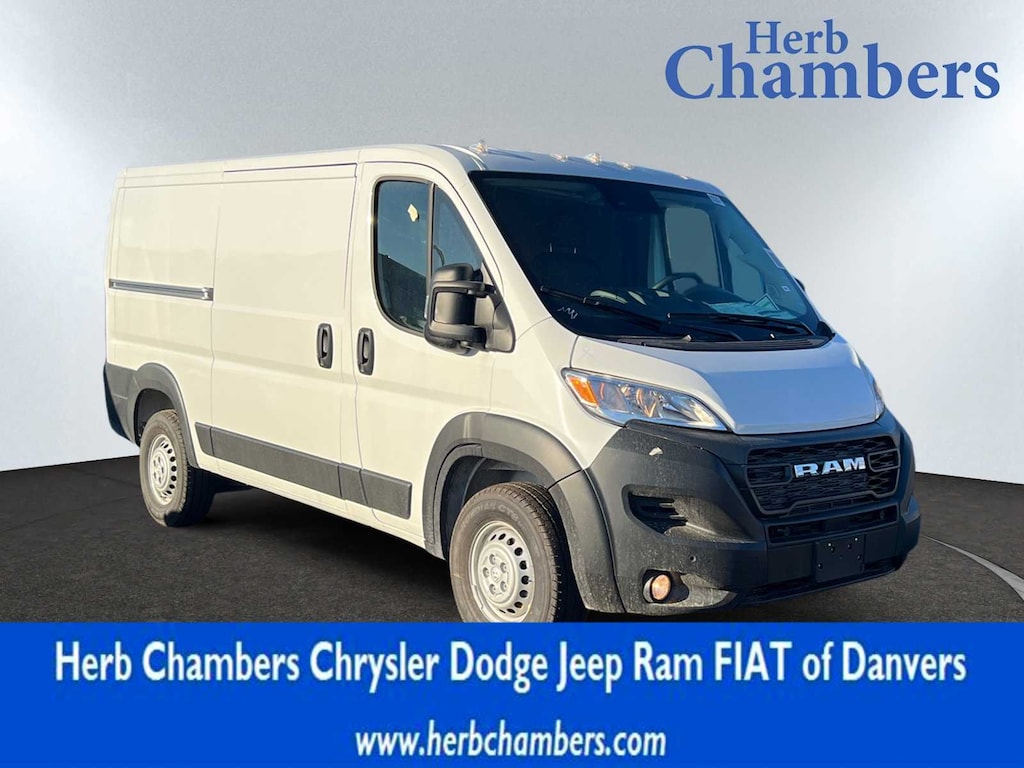 New 2025 Ram ProMaster PROMASTER 2500 TRADESMAN CARGO VAN LOW ROOF 136' W Cargo Van