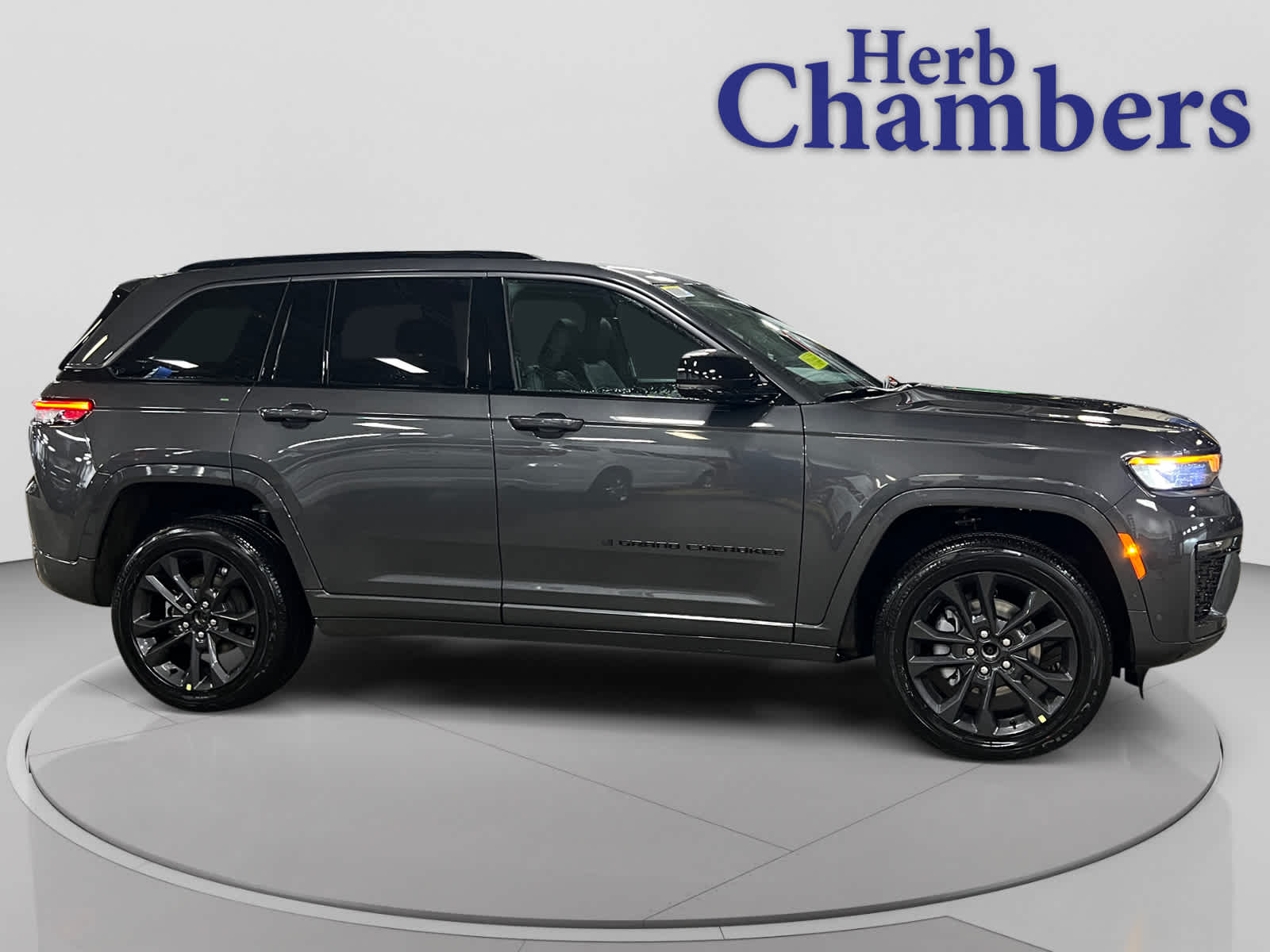 new 2026 Jeep Grand Cherokee car, priced at $52,805