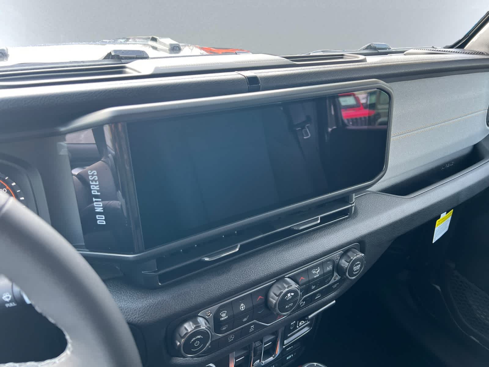 new 2026 Jeep Gladiator car, priced at $51,415