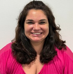 Staff member Tara D'Amico from ID_5c4a13
