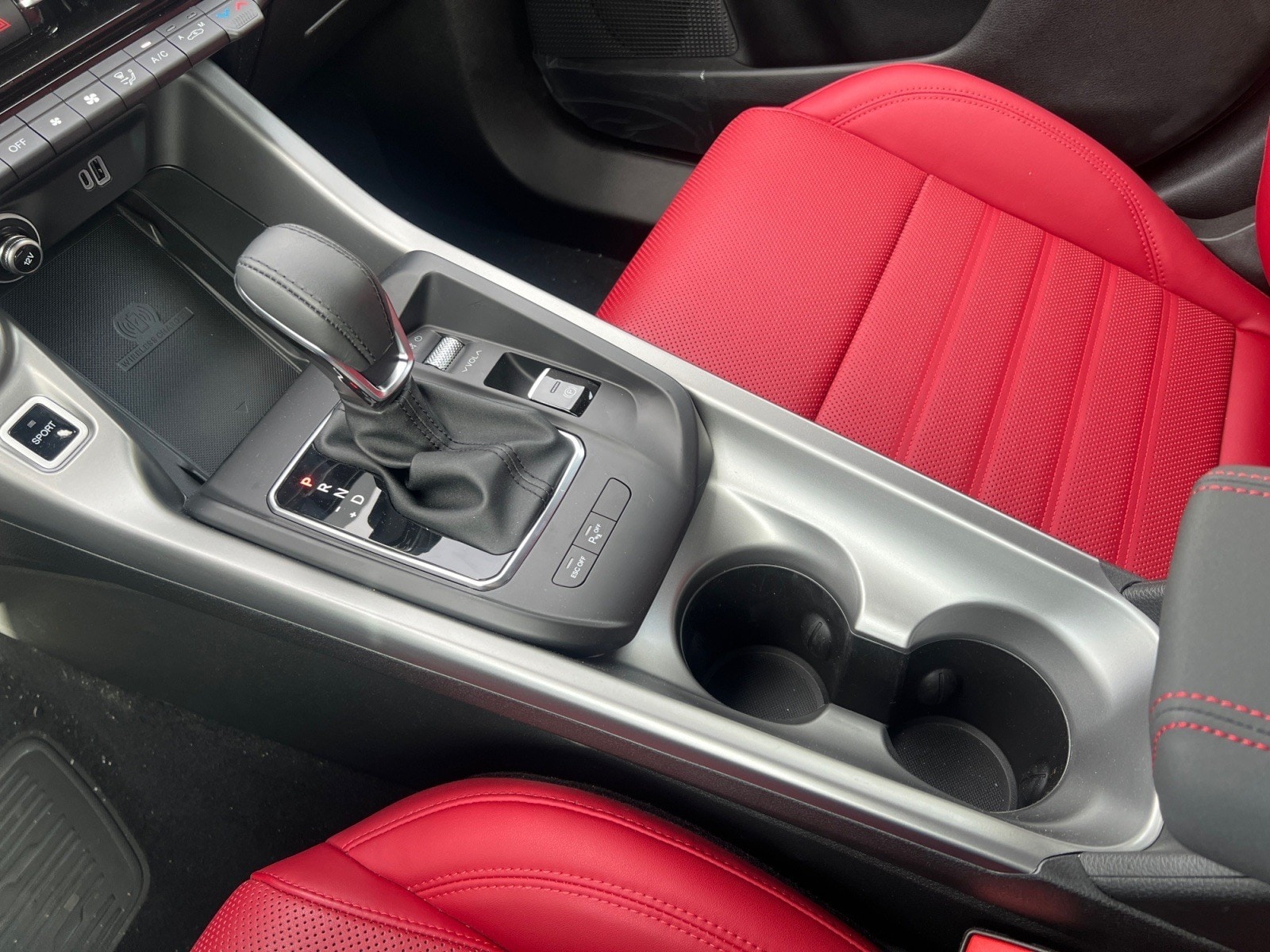 used 2024 Dodge Hornet car, priced at $39,075