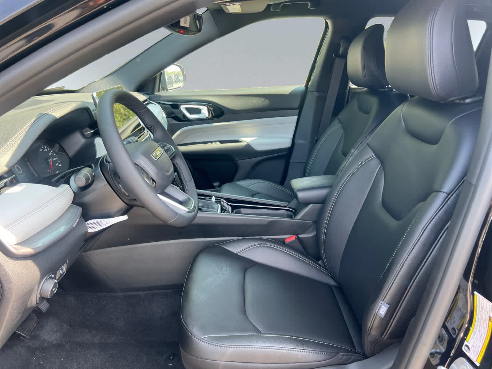 new 2025 Jeep Compass car, priced at $37,260