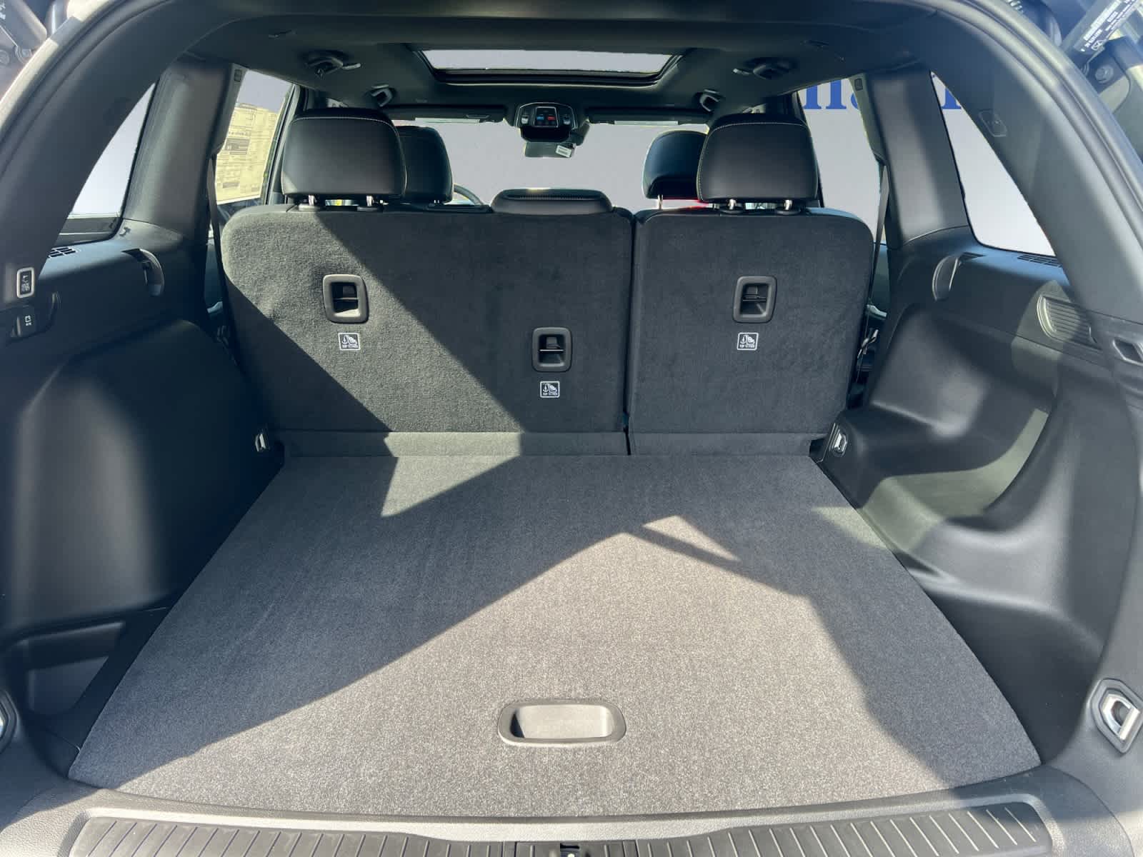 2025 Jeep Grand Cherokee Limited photo 4