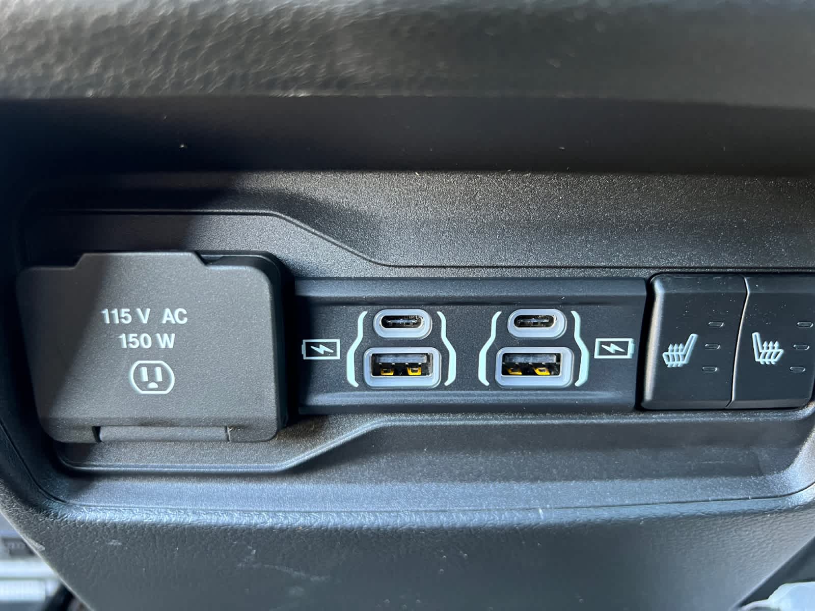 new 2025 Jeep Grand Cherokee car, priced at $47,810