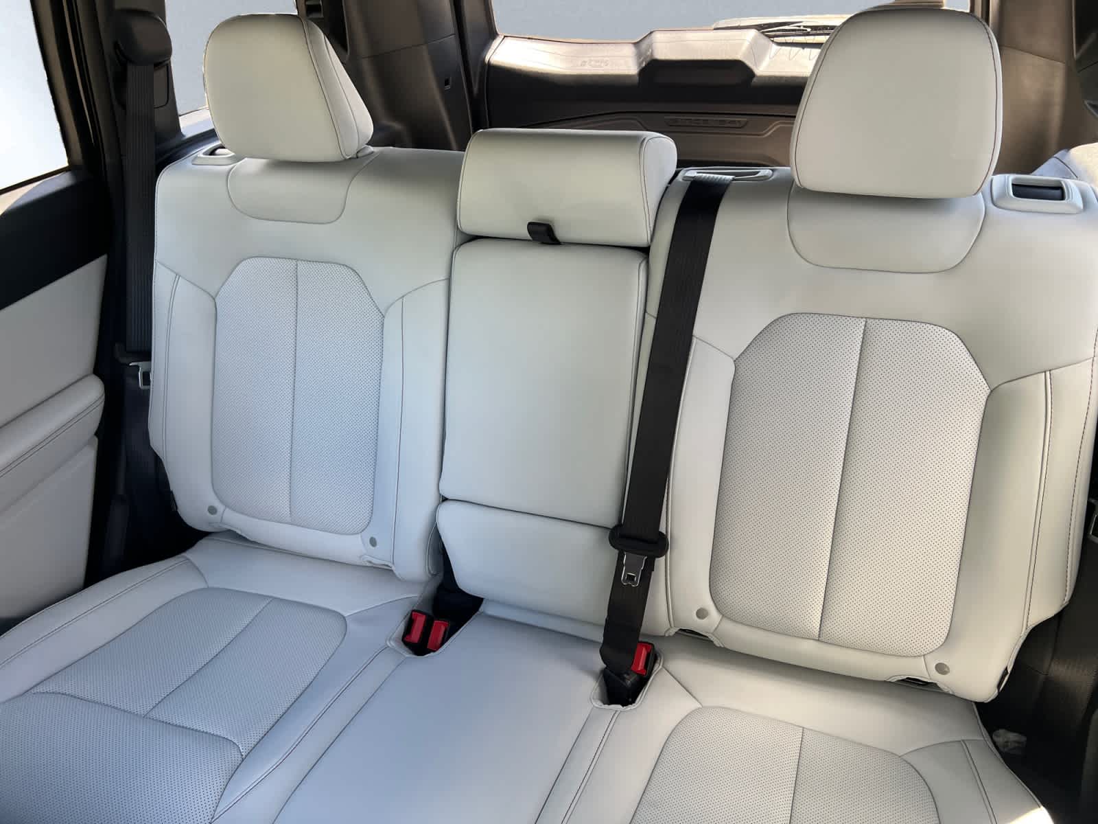 new 2026 Jeep Cherokee car, priced at $42,590