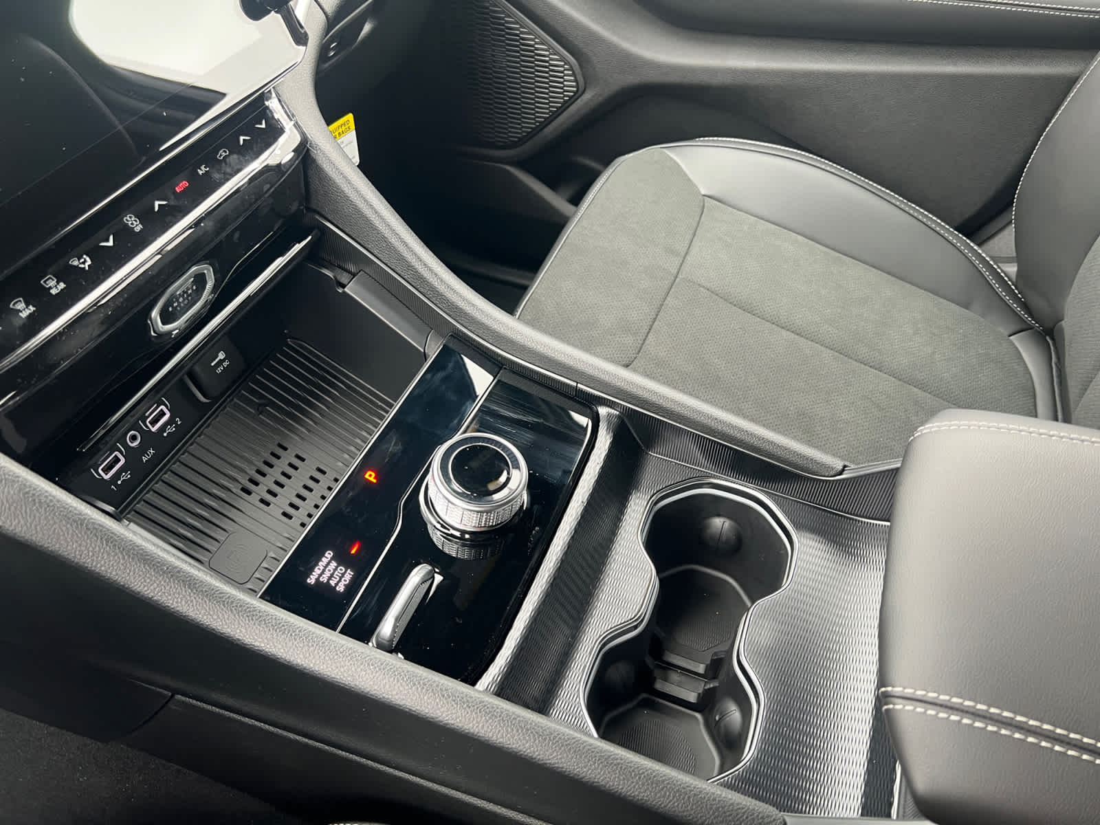 new 2026 Jeep Grand Cherokee car, priced at $48,170