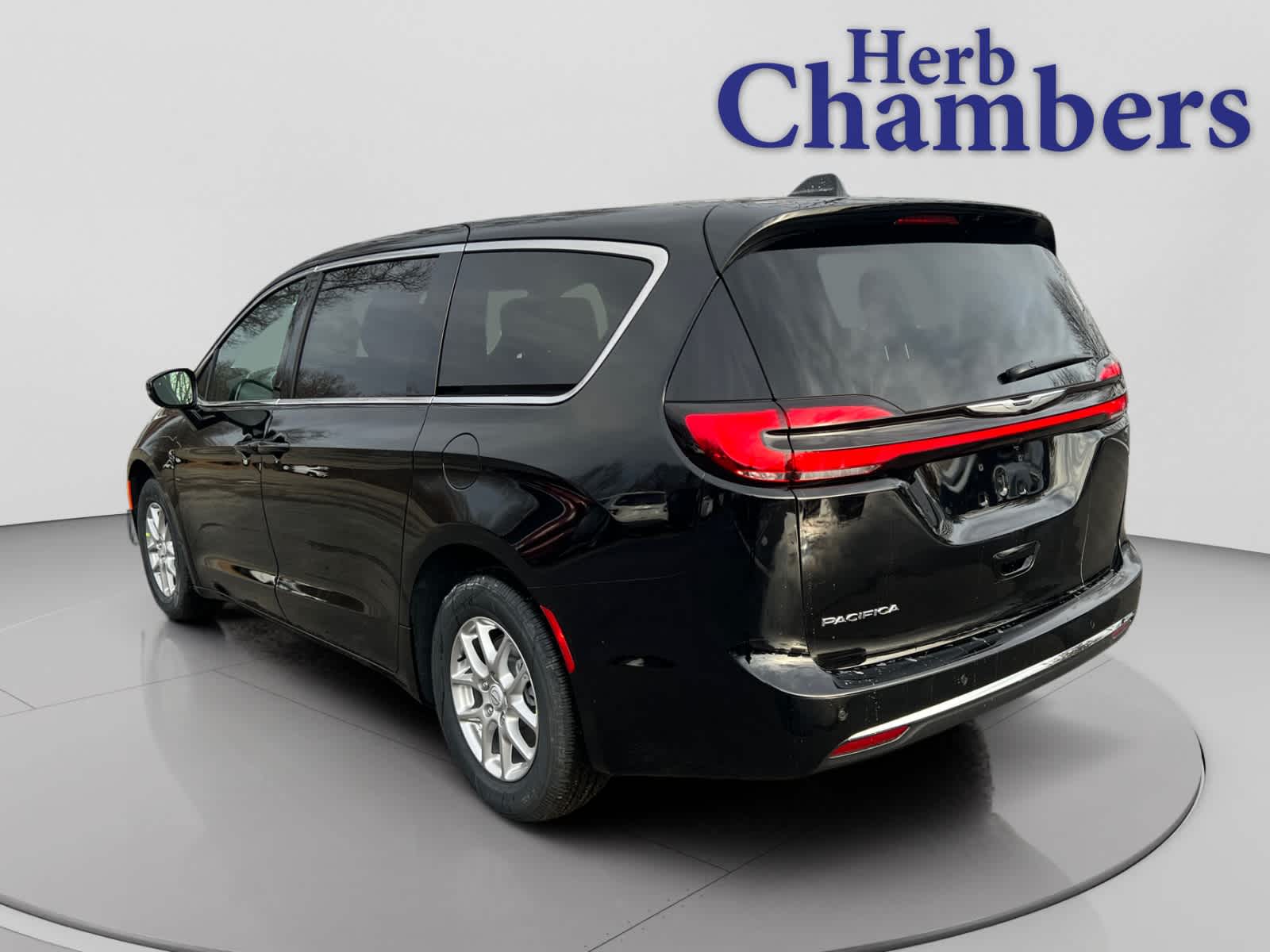 new 2026 Chrysler Pacifica car, priced at $46,635