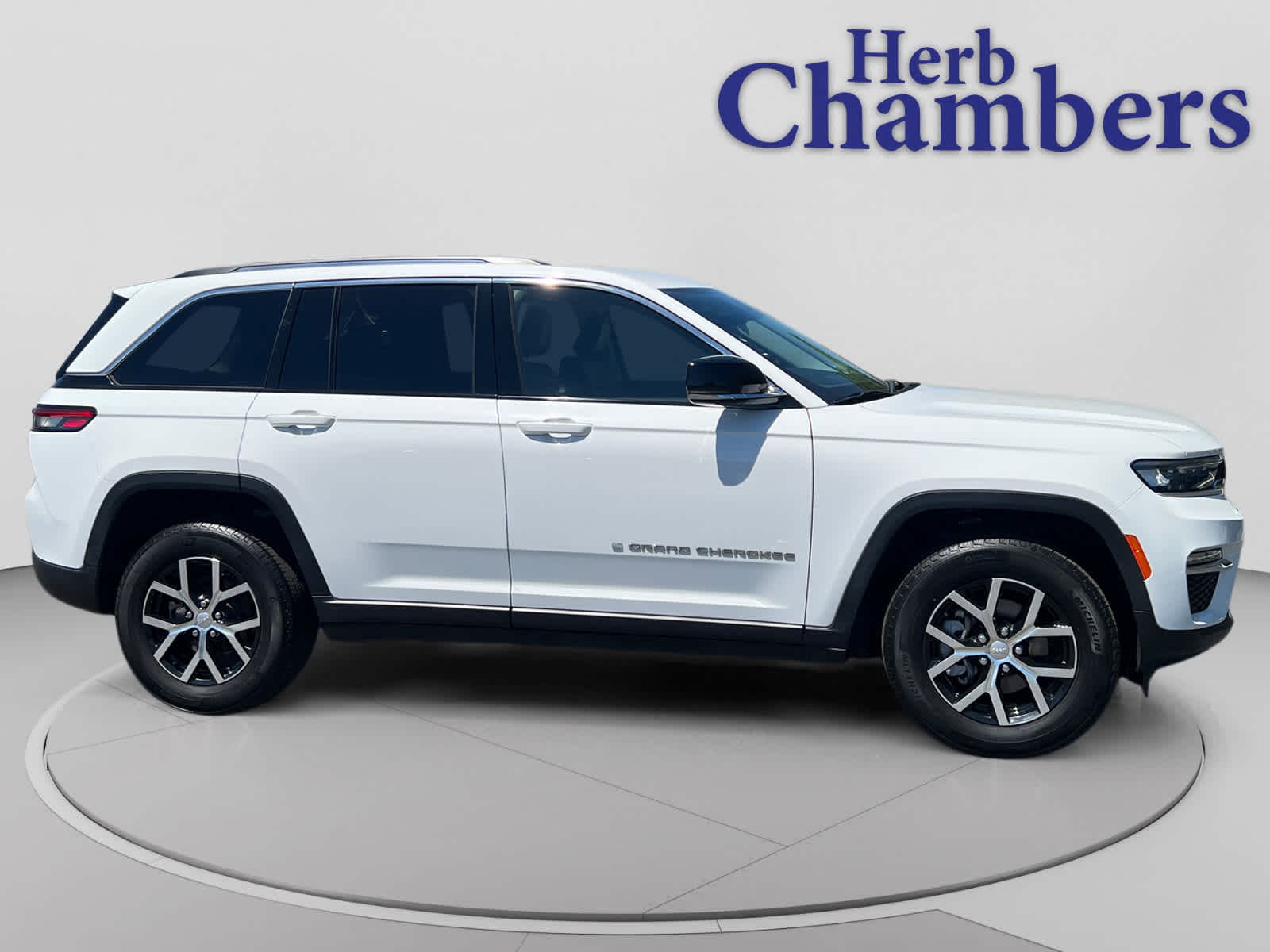 used 2023 Jeep Grand Cherokee car, priced at $36,497