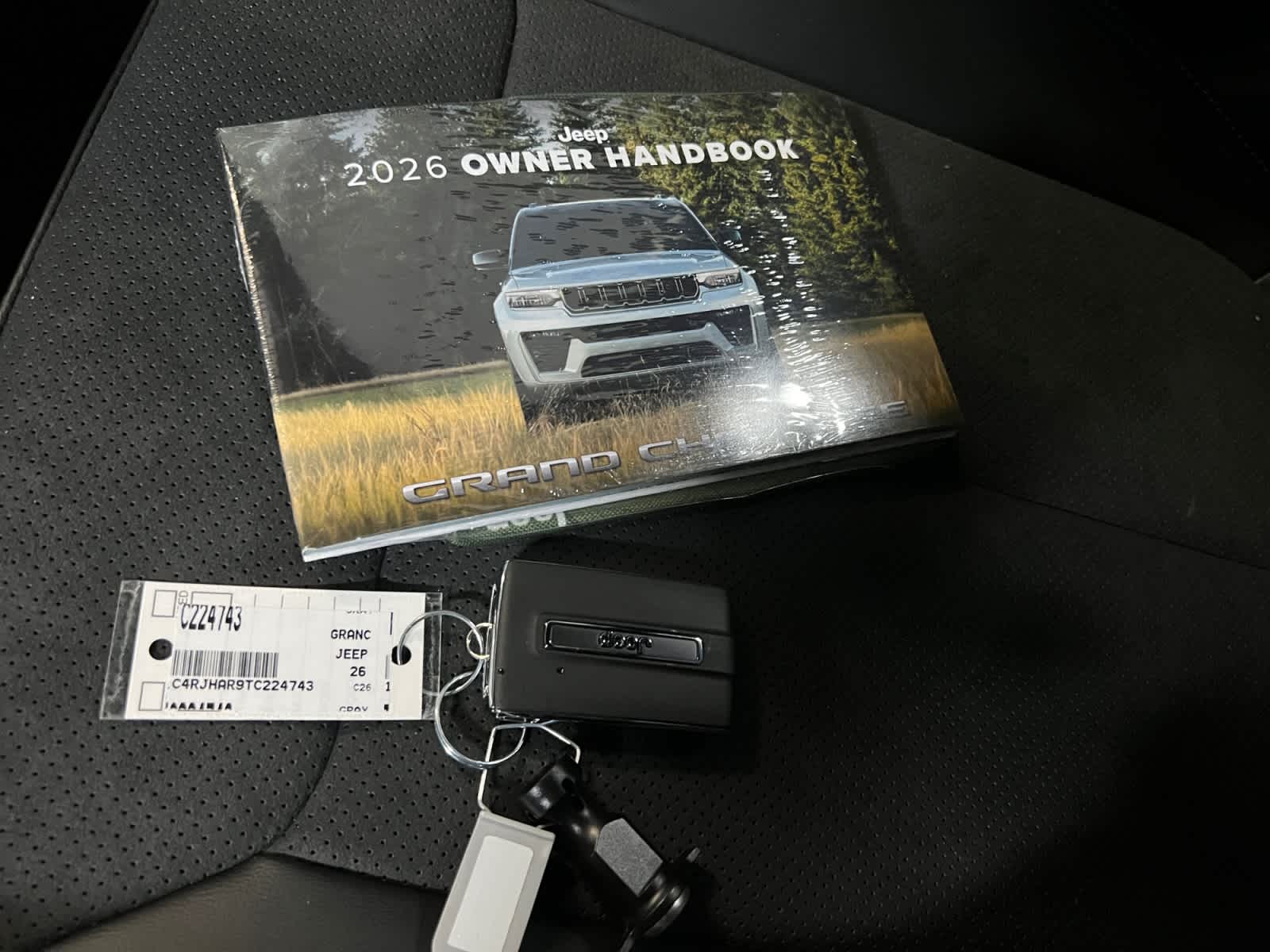 new 2026 Jeep Grand Cherokee car, priced at $49,170