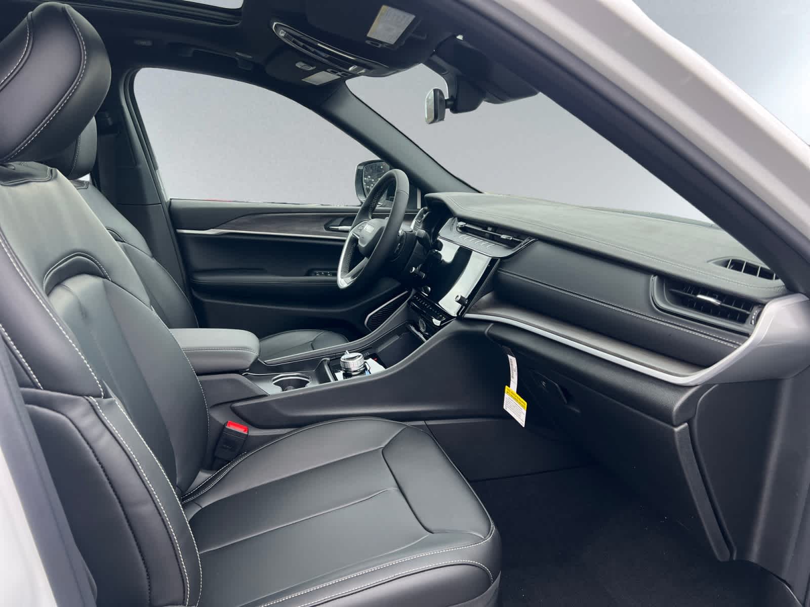 new 2026 Jeep Grand Cherokee car, priced at $49,155