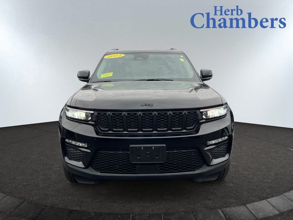 Used 2023 Jeep Grand Cherokee Limited SUV