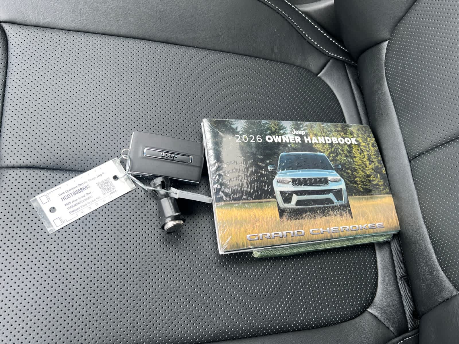 new 2026 Jeep Grand Cherokee car, priced at $53,780