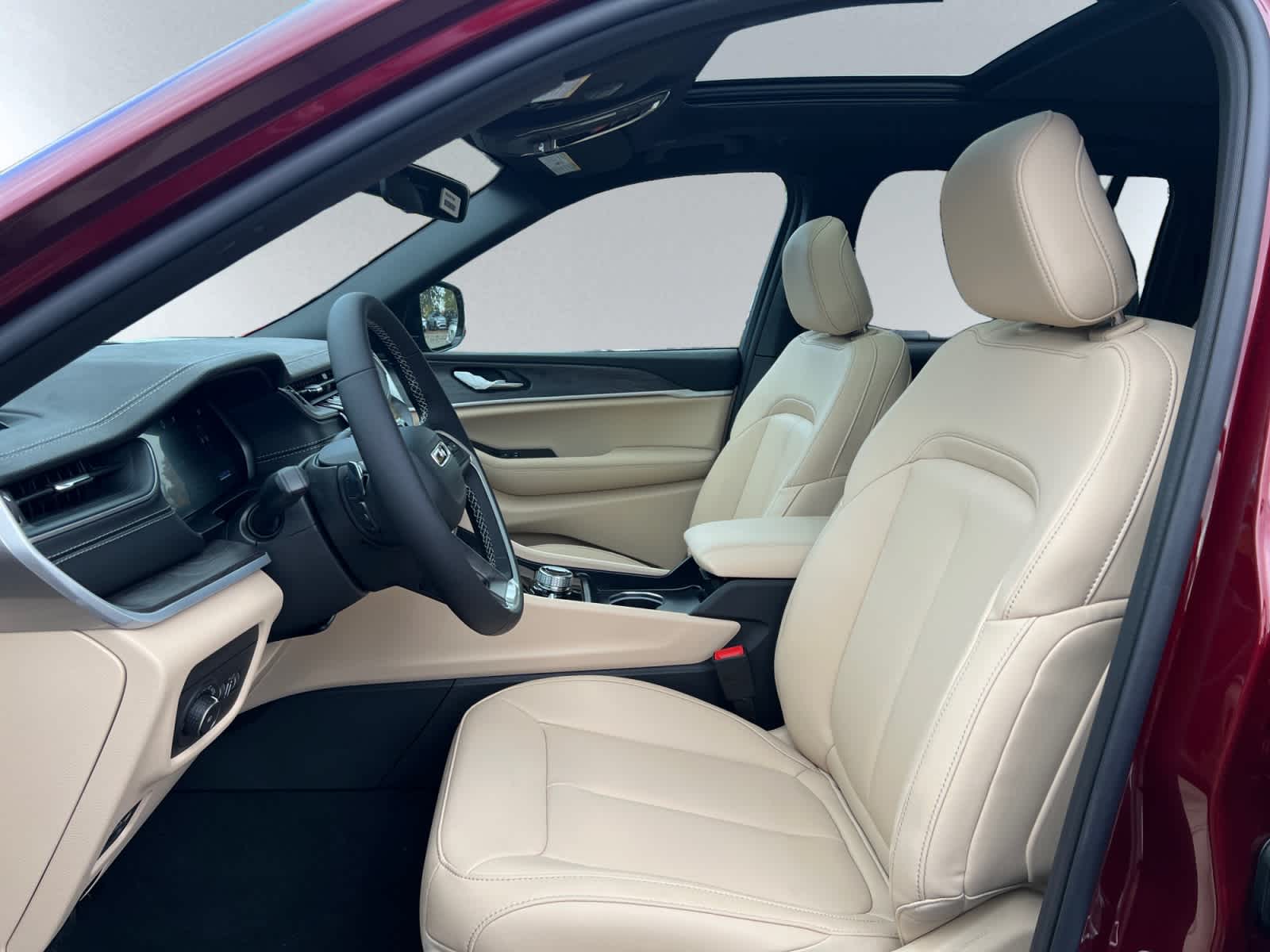 new 2025 Jeep Grand Cherokee car, priced at $47,410