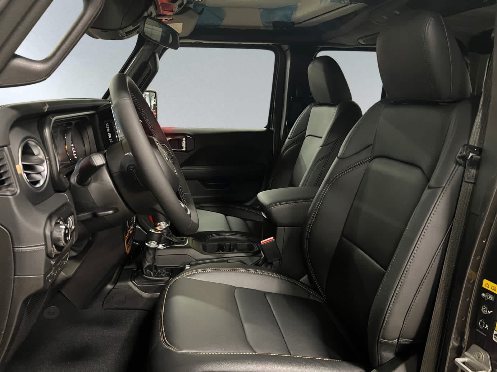 new 2026 Jeep Gladiator car, priced at $55,715