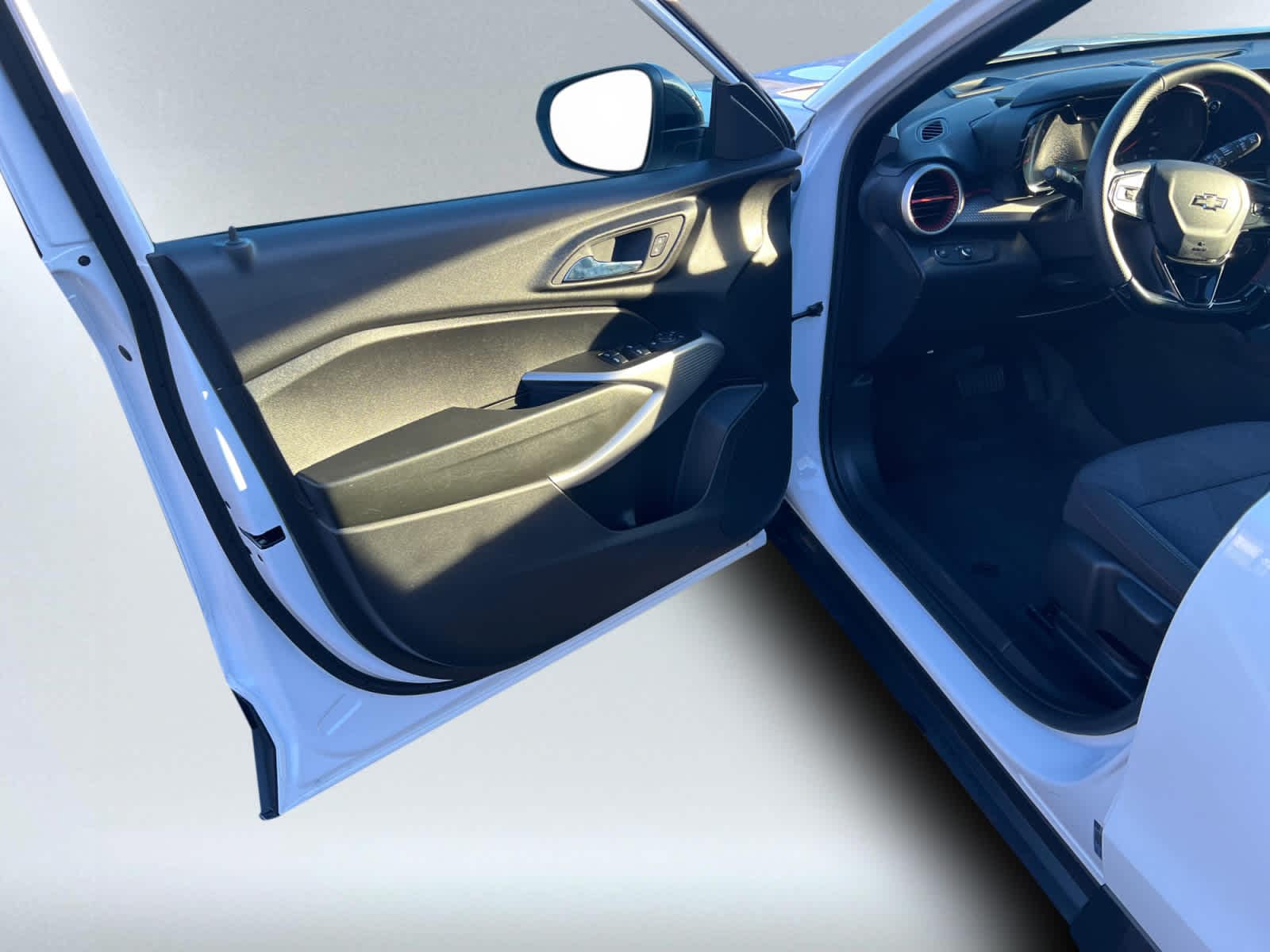 used 2024 Chevrolet Trax car, priced at $22,897