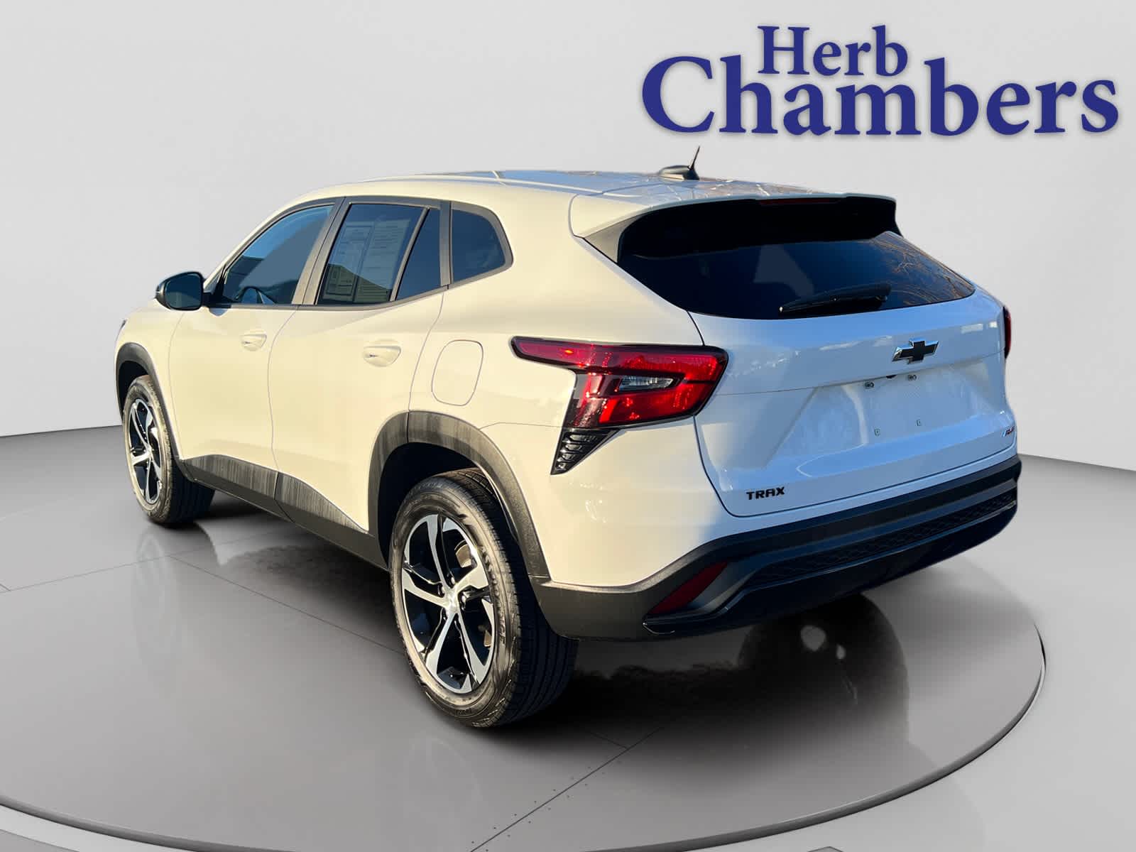 used 2024 Chevrolet Trax car, priced at $22,897