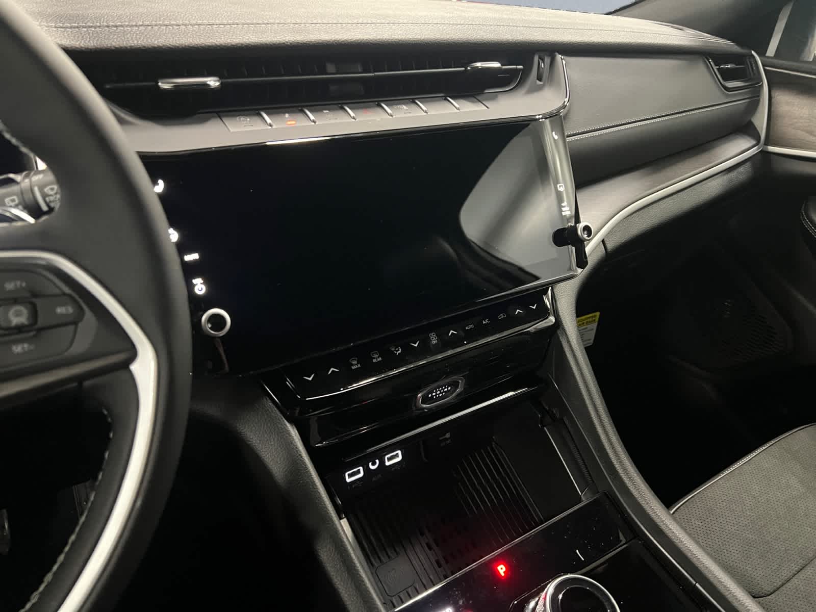 new 2026 Jeep Grand Cherokee car, priced at $48,750