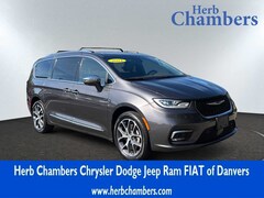 Used 2021 Chrysler Pacifica Limited Van Danvers MA
