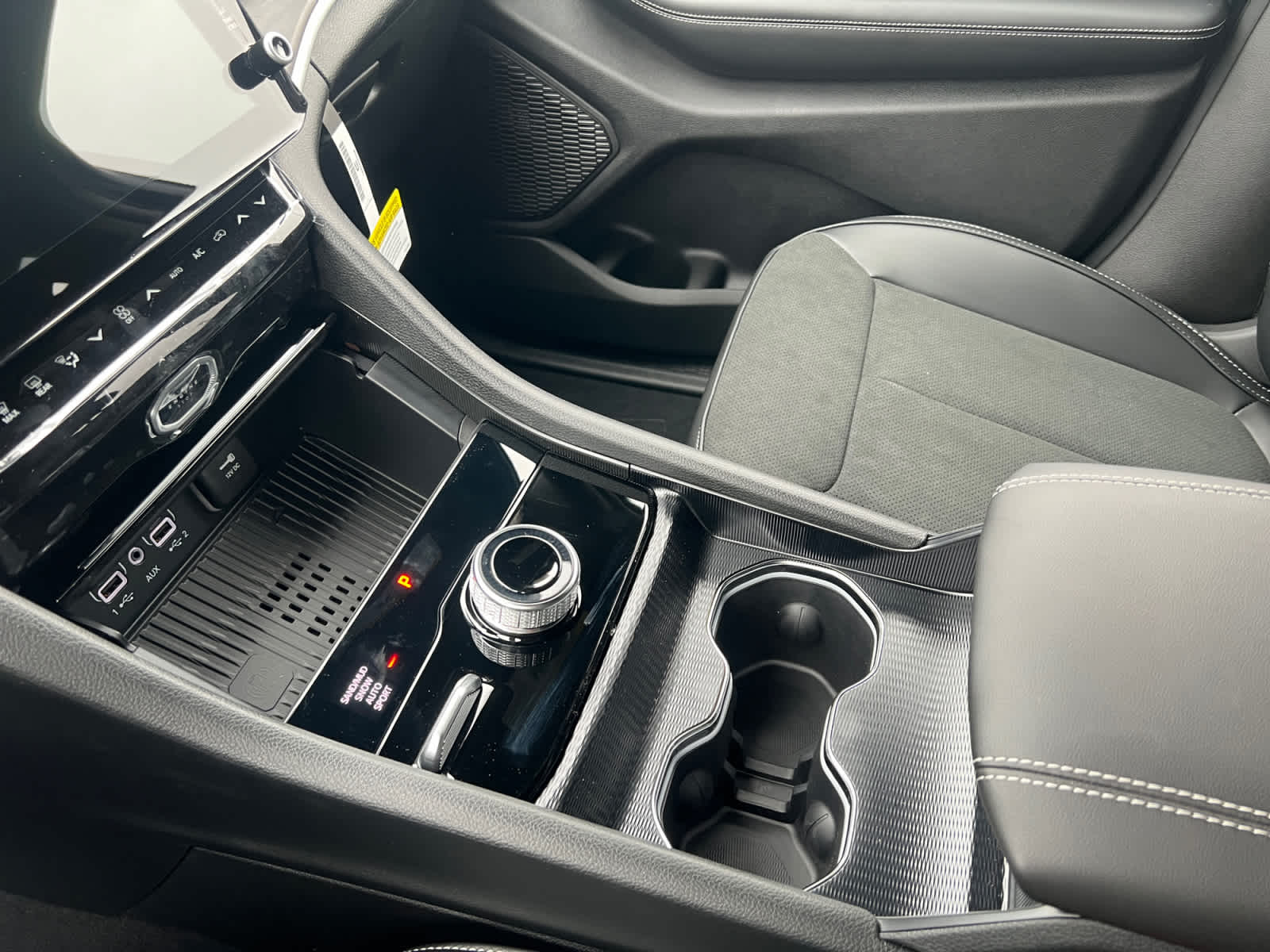 new 2026 Jeep Grand Cherokee car, priced at $47,575